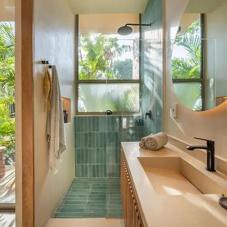 Amazing 1br Jungle With Restaurant, Pool And Gym