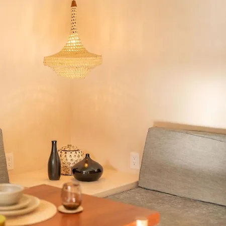 Amazing 1br Jungle With Restaurant, Pool And Gym