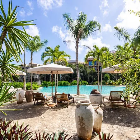 Lavish New Studio-resort Style Complex