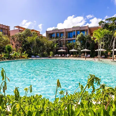 Lavish New Studio-resort Style Complex