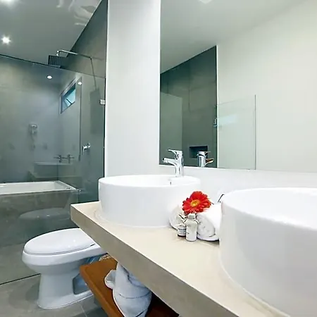 Hotel Blanco Adults Only