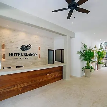 Hotel Blanco Adults Only