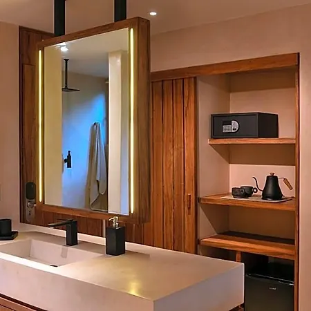 Casa Agape Boutique Rooftop Pool & Club Access Hotel 4*
