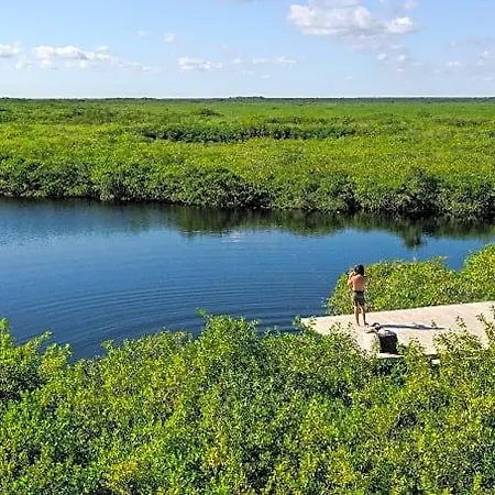 Hotel Cormoran & Cenote
