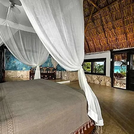 Diamante K - Inside National Park Hotel