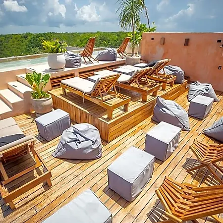 Nu & Club Hotel 3*