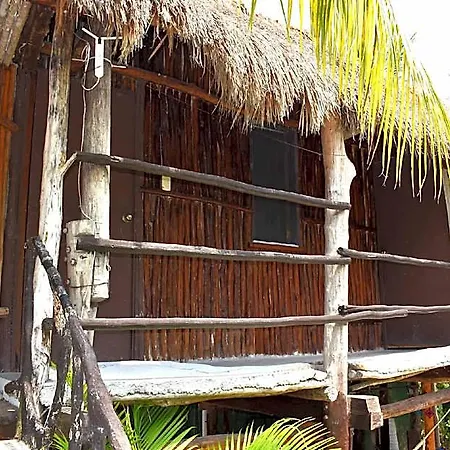 Lobo Bed & Breakfast Tulum