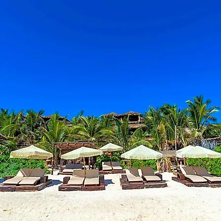 Hotel Kanan & Adults Only Playground 3*