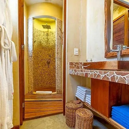 Alaya Beachfront 4* Tulum