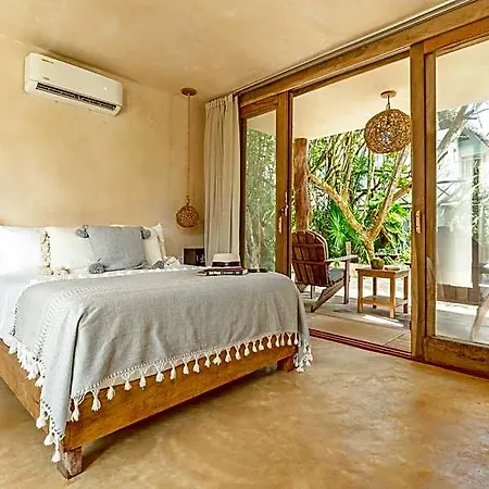 Hotel Ahau Beachfront (adults Only) 4*