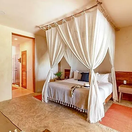 Ahau Beachfront (adults Only)