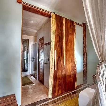 Ahau Beachfront (adults Only)