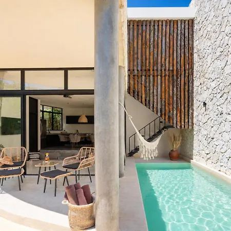 Rousseau Jungle Priv Pool Concierge 1b Villa *
