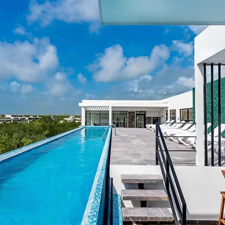 Stylish Sexy 1 Bd W/ Private Pool & Rooftop Pool *