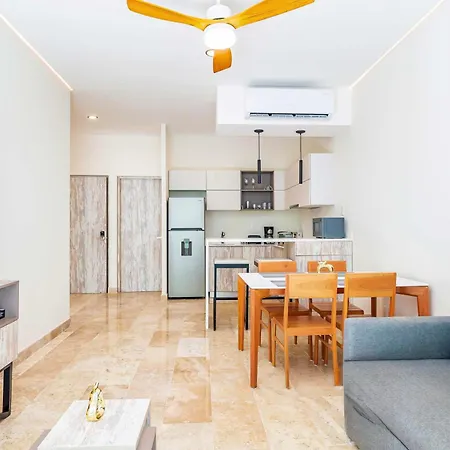 Stylish Sexy 1 Bd W/ Private Pool & Rooftop Pool Apartment *