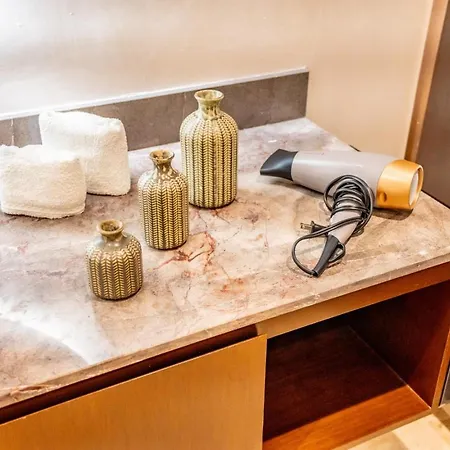 Lux 1br With Rooftop Pool, Spa, Gym, Kids Playroom