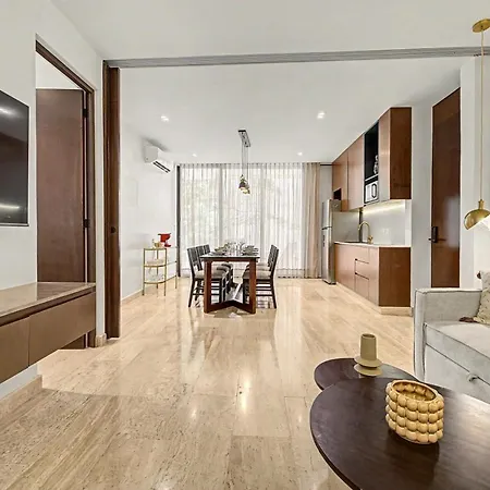 Lux 1br With Rooftop Pool, Spa, Gym, Kids Playroom *
