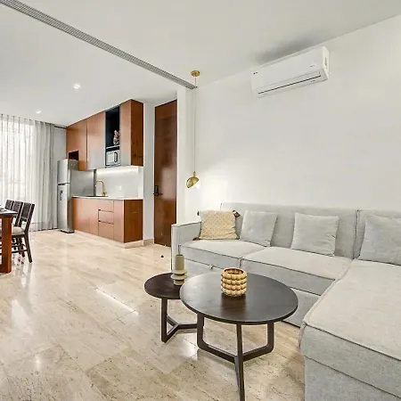 Holiday home Lux 1br With Rooftop Pool, Spa, Gym, Kids Playroom