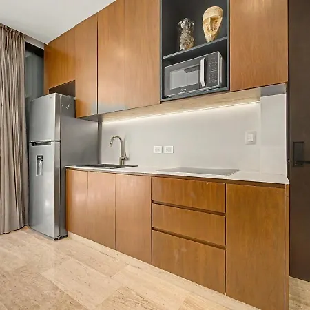 Lux 1br With Rooftop Pool, Spa, Gym, Kids Playroom