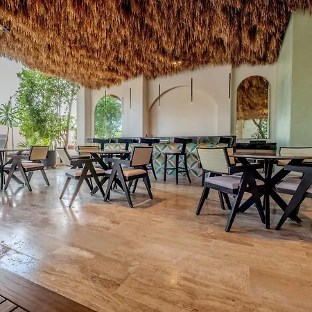 Lux 1br With Rooftop Pool, Spa, Gym, Kids Playroom Holiday home Tulum