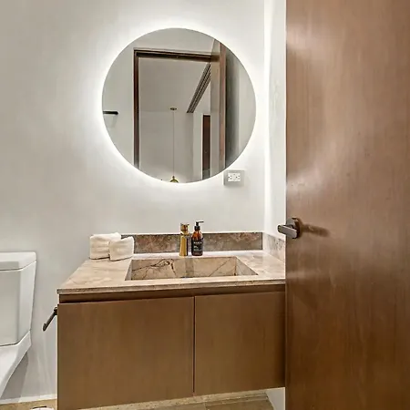 Lux 1br With Rooftop Pool, Spa, Gym, Kids Playroom *
