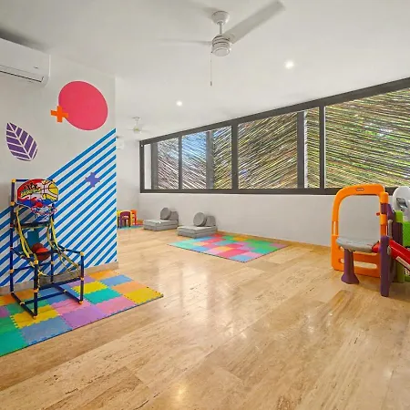 Lux 1br With Rooftop Pool, Spa, Gym, Kids Playroom Holiday home Tulum
