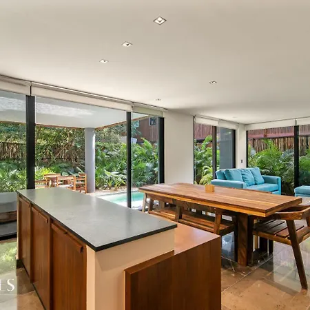 Humana By Waves Holiday home *