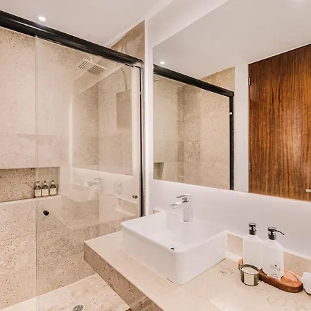 Divine 2br With Access Gym Fast Wifi *