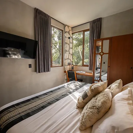 Apartment Nomad Humans Residences