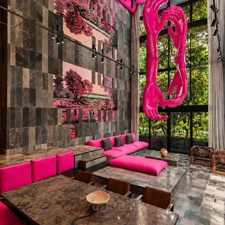 Rose Noir Premium 4 Bedroom Villa, Private Rooftop Pool & Complimentary Spa, Aldea Zama