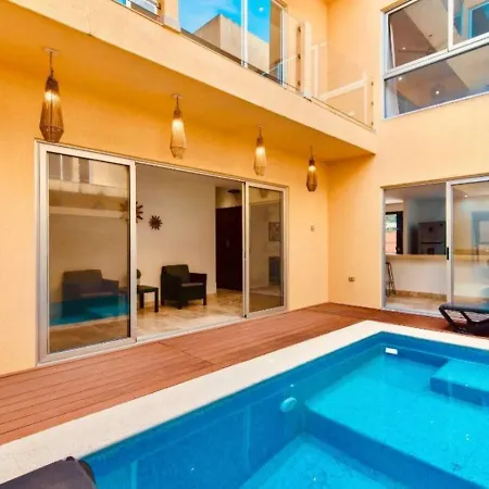 Villa Paradise - Private Pool & Rooftop Deck *