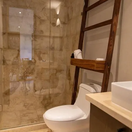Bakal Luxury Aparthotel *
