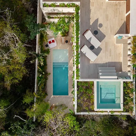Villa Lumila Rooftop Sunset & Jungle Views
