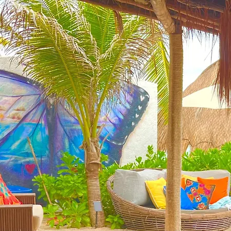 Oceanfront Pool 3 King Beds Tulum