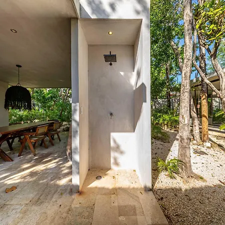Seremonia With Rooftop Pool & Club Access Villa *