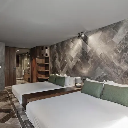 Casa 4 Bedroom With Rooftop Pool & Free Access