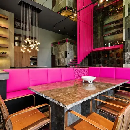 Rose Noir Premium 4 Bedroom Villa, Private Rooftop Pool & Complimentary Spa, Aldea Zama *