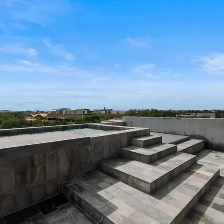 Casa 4 Bedroom With Rooftop Pool & Free Access Tulum