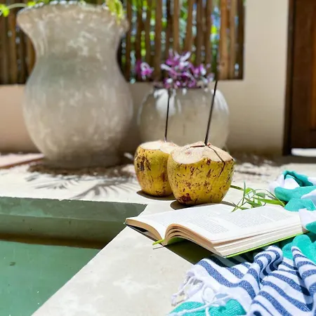 Holiday home Luxury Oasis! 2 Poolsprivate & Swimupfree Extras