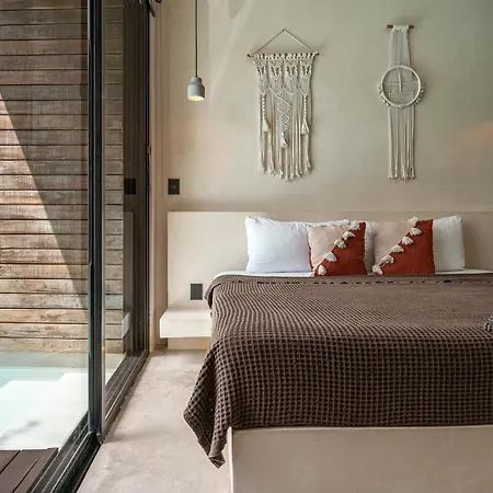 Villa Boho Chic 5 Bedroom Private Pool & Roof Bar