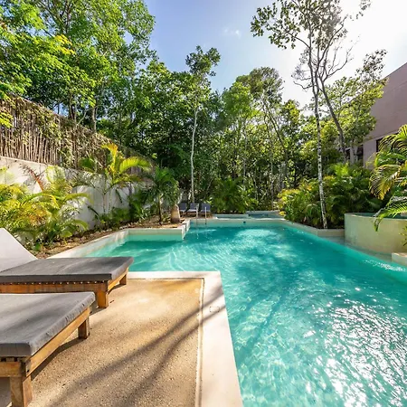 Seremonia With Rooftop Pool & Club Access Villa