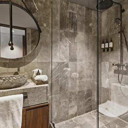 Rose Noir Premium 4 Bedroom Villa, Private Rooftop Pool & Complimentary Spa, Aldea Zama Tulum