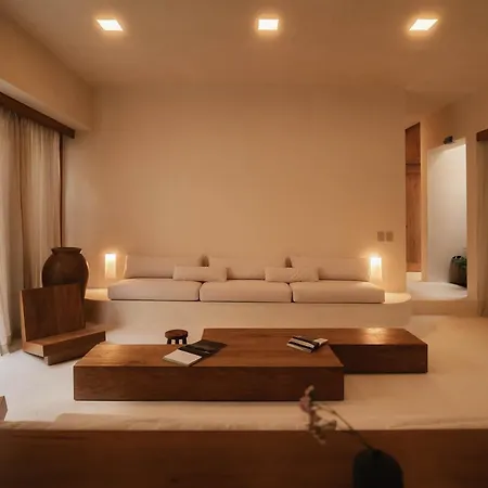 Luxury Rooftop Pool 4br Security Holiday home *