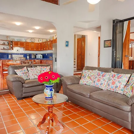 Oceanfront Pool 3 King Beds Villa Tulum