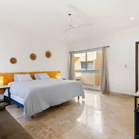 Paradise - Private Pool & Rooftop Deck Villa