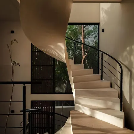Villa Lumila Rooftop Sunset & Jungle Views *