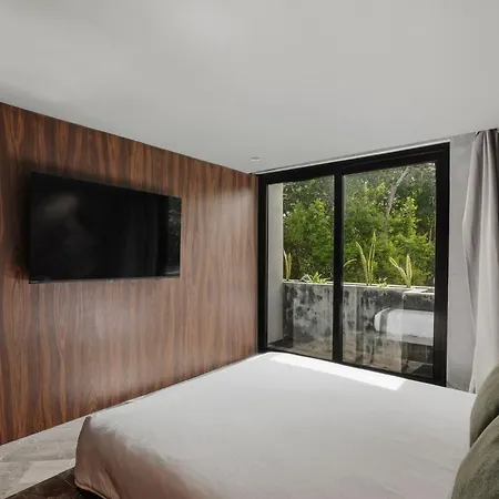 Casa 4 Bedroom With Rooftop Pool & Free Access *