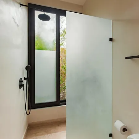 Villa Lumila Rooftop Sunset & Jungle Views *