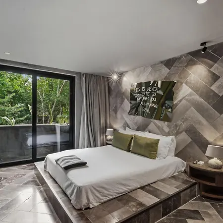 Casa 4 Bedroom With Rooftop Pool & Free Access Tulum