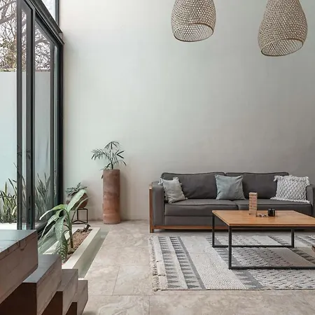 Boho Chic 5 Bedroom Private Pool & Roof Bar Villa *